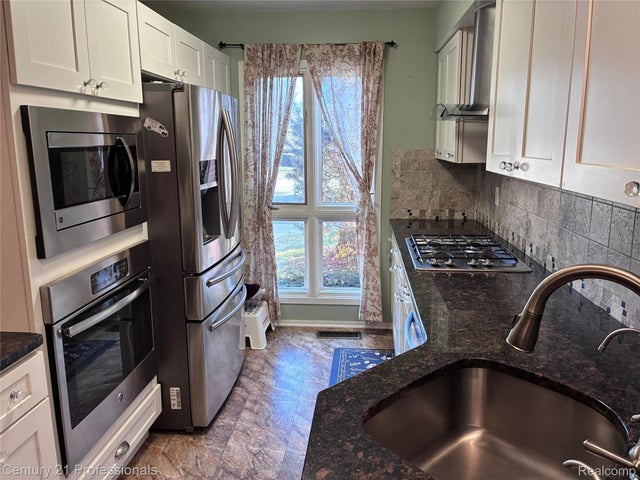 1082 Greenhills Drive, Ann Arbor city