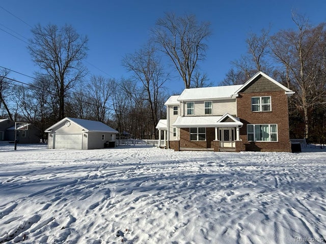 16135 Henry Ruff Street, Livonia city