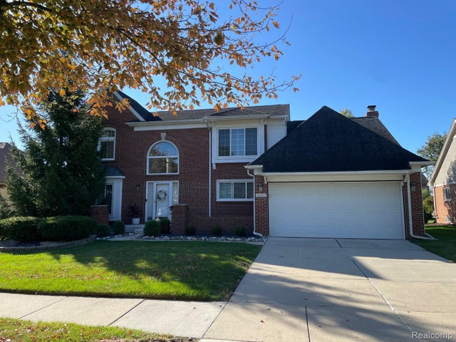 45357 Glengarry Boulevard, Canton charter township