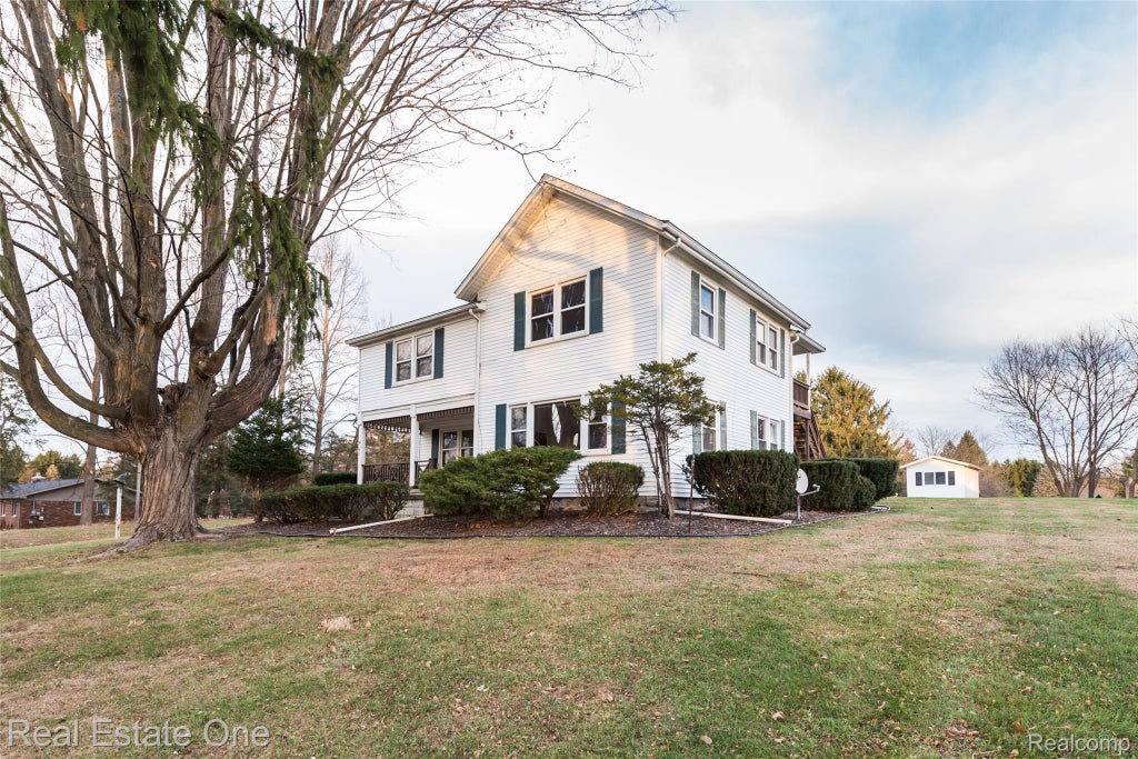 4141 Van Amberg Road, Brighton township
