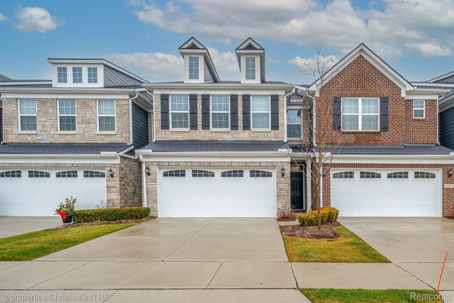 43580 Prospect, Novi city