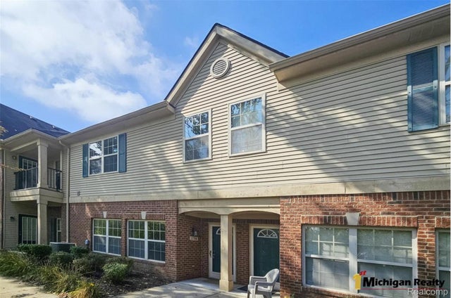 11764 Farmington Road 43, Livonia city