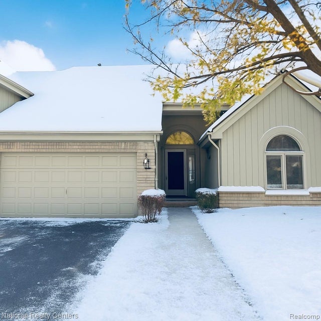 36525 Lochdale, Farmington Hills city