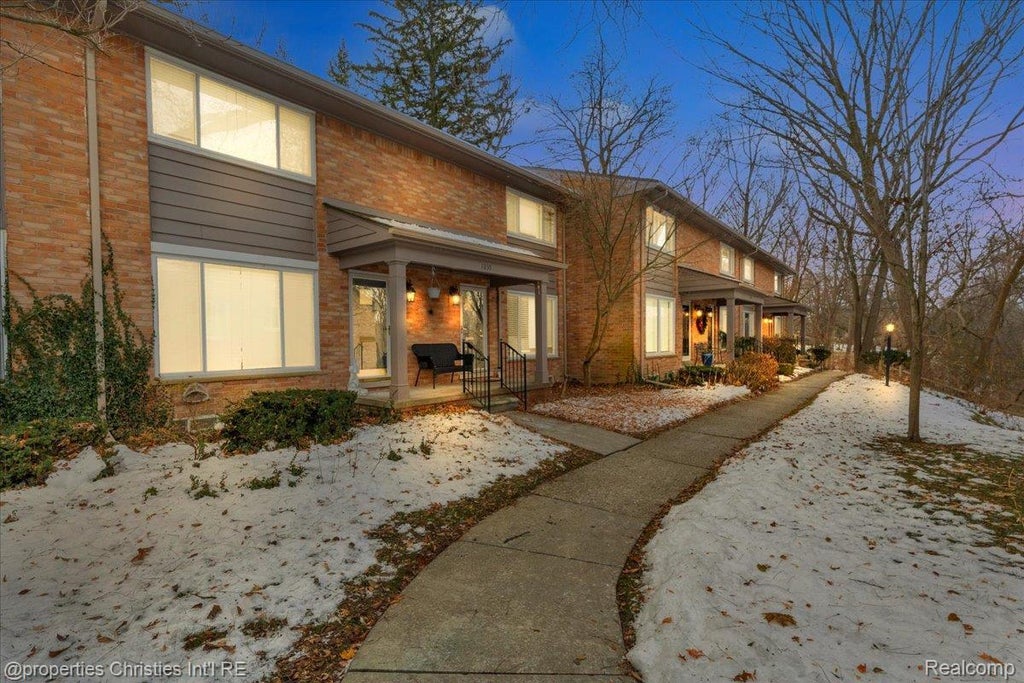 1039 N Old Woodward Avenue 3, Birmingham city