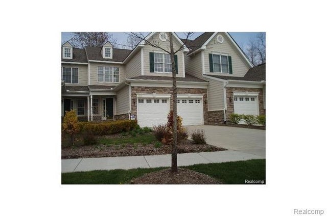 26458 Fieldstone Drive 3, Novi city