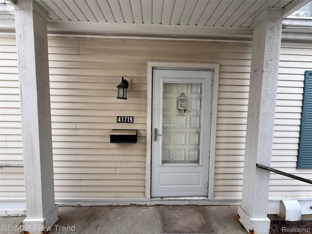 41719 Broquet Drive, Novi city