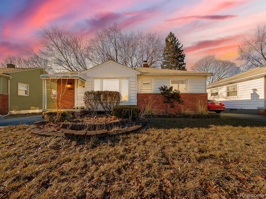 28385 Alger Boulevard, Madison Heights city