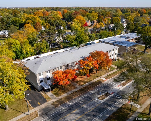 1250 W 9 Mile Road 6, Ferndale city