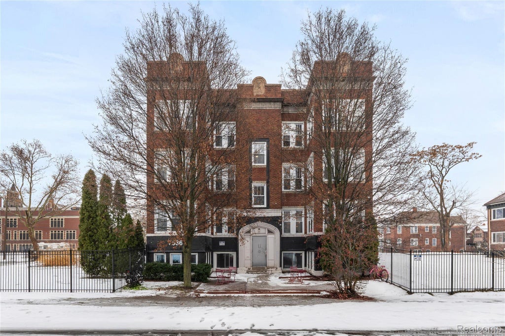 7536 #1 Dunedin Street, Detroit city