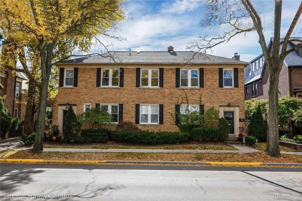 255 W Brown Street, Birmingham city