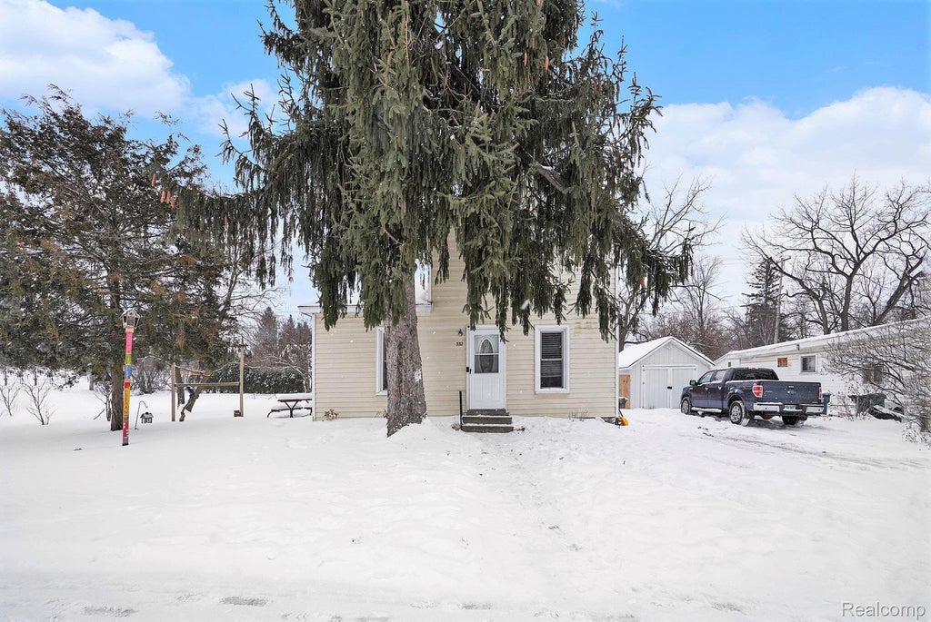 532 E Broad Street, Linden city