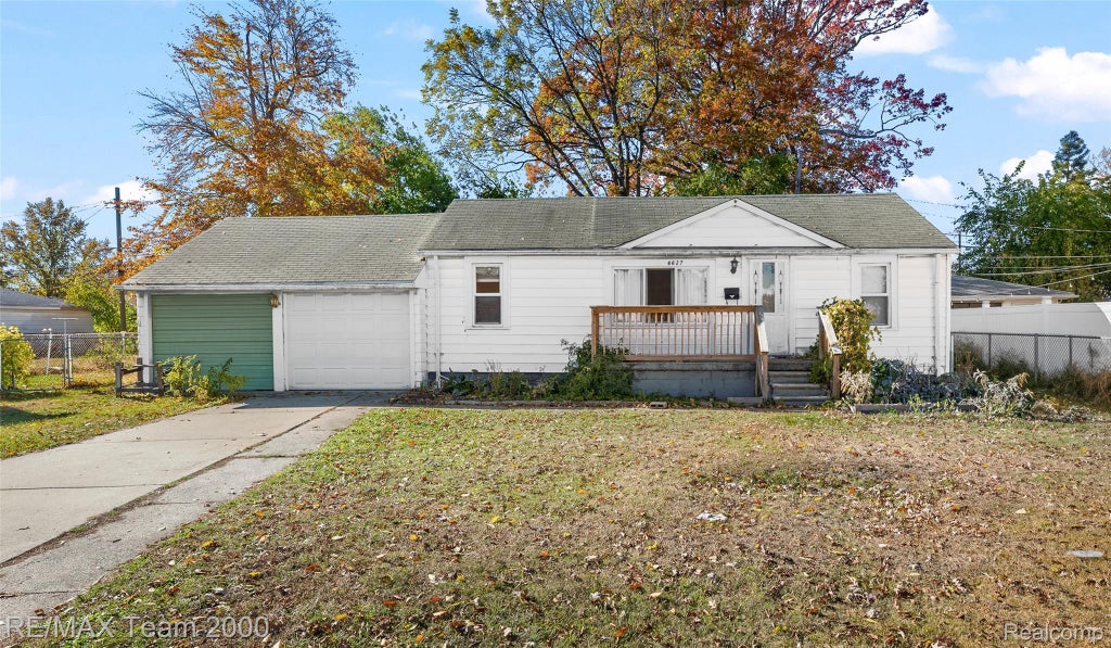 6627 Mayburn Street, Dearborn Heights city