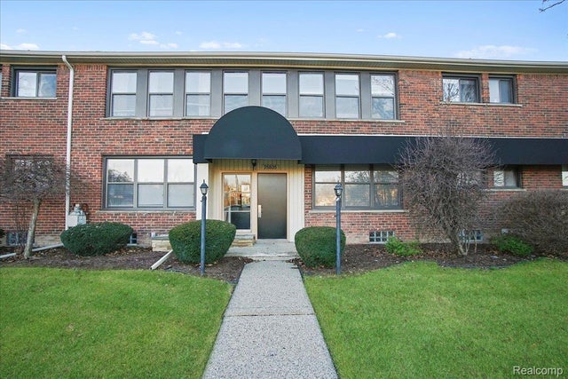 25835 Woodward 103, Royal Oak city