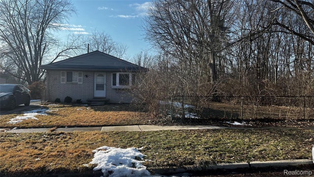 7715 Deering Street, Westland city