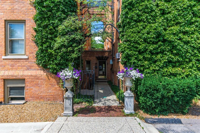 327 Southfield Rd Unit 1, Birmingham city