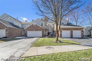 1137 Fairways Boulevard, Troy city