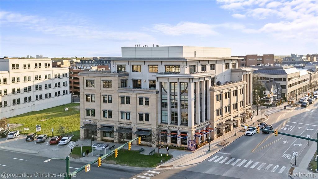 34977 Woodward Avenue 450, Birmingham city