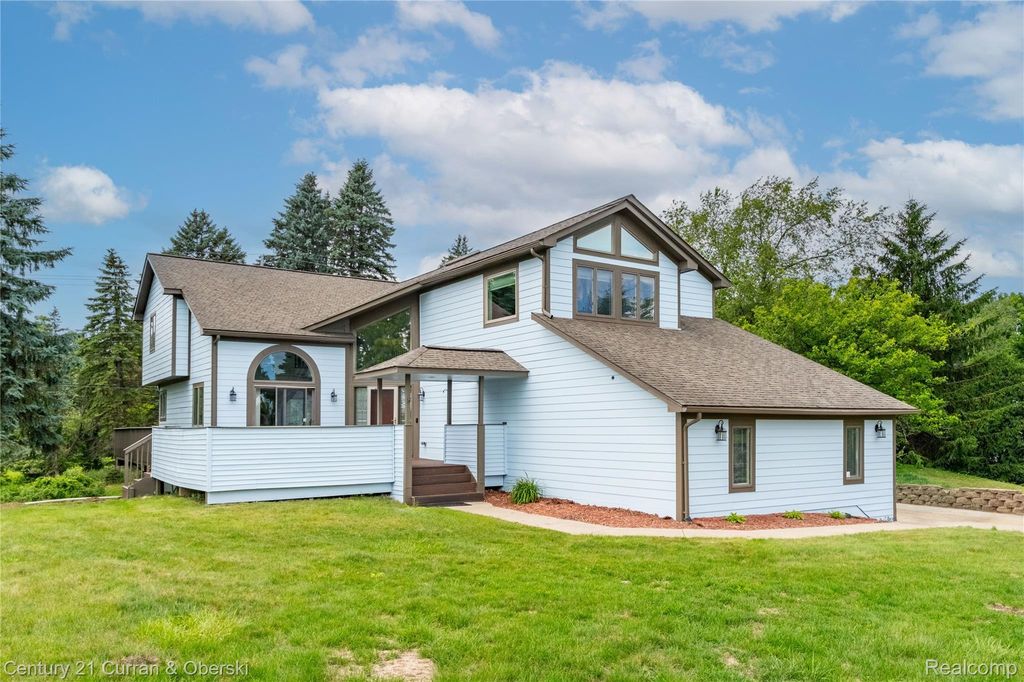 1083 N Livernois Road, Rochester Hills city