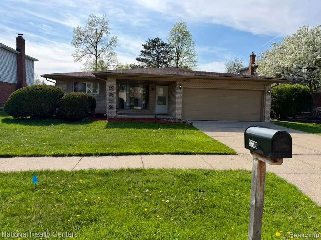 5739 Willow Creek Drive, Canton charter township