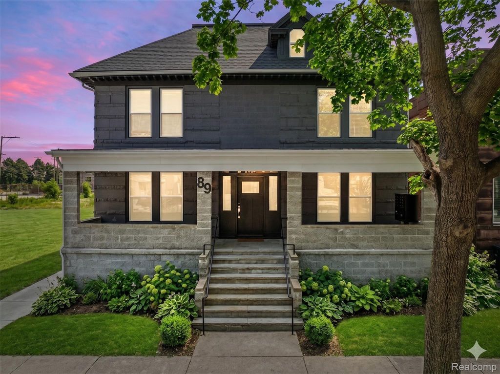 89 W Philadelphia Street 2, Detroit