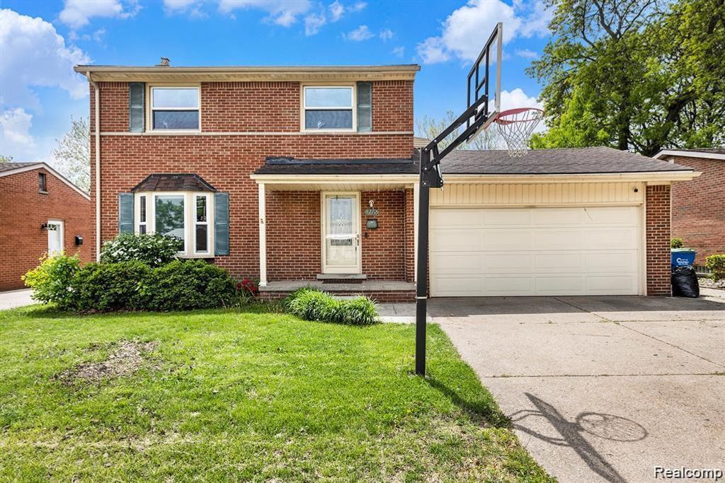 4772 Marian Avenue, Warren city