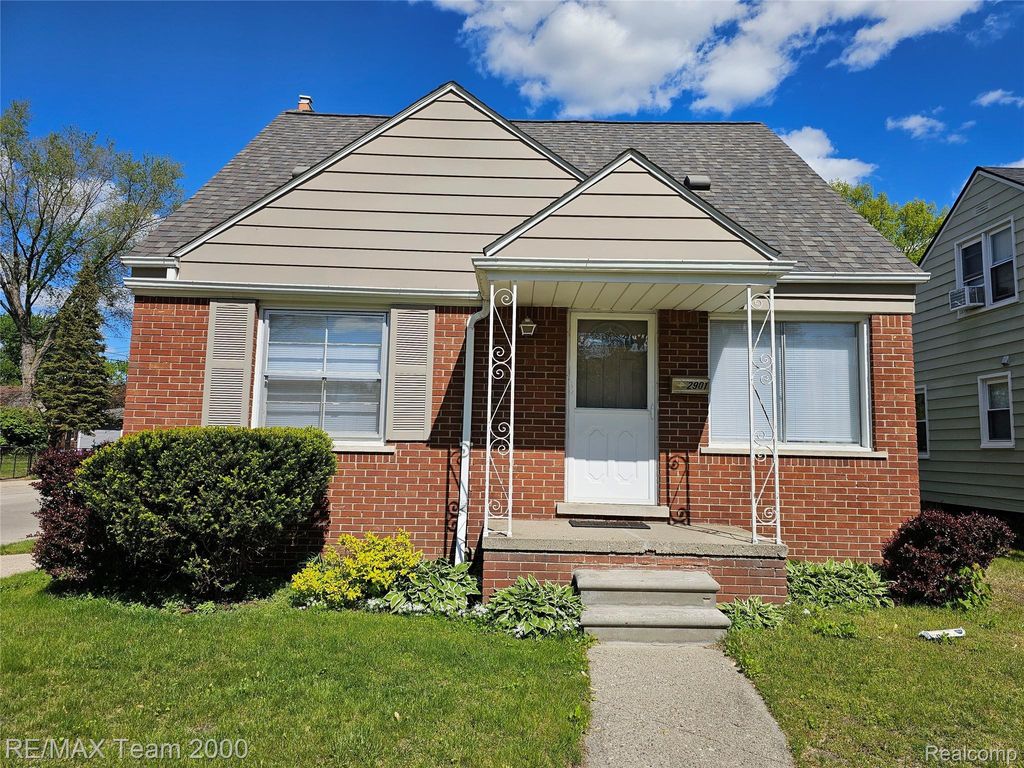 2901 Hubbard Street, Dearborn city