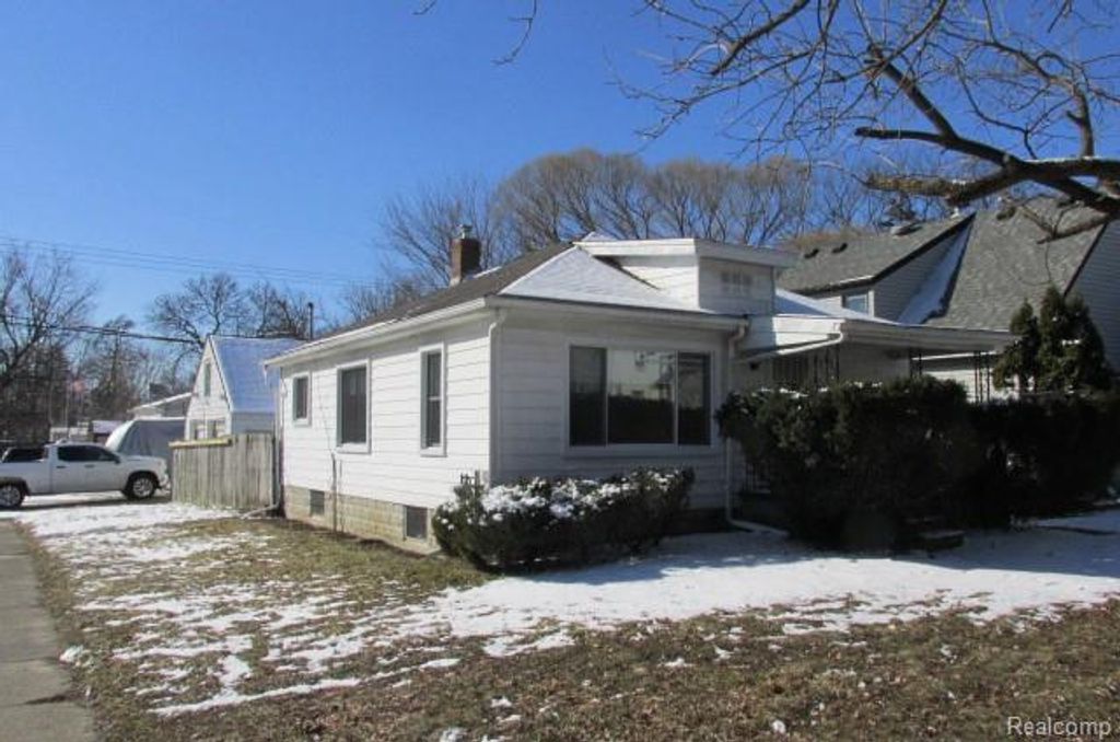 995 Lakeview Street, Waterford charter township