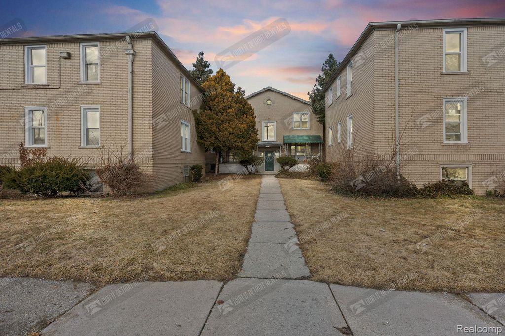 1000 Merton Road 3, Highland Park