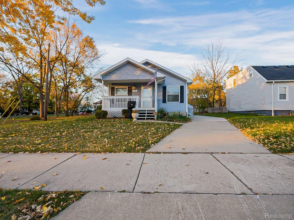 49 Oakhill Street, Pontiac city