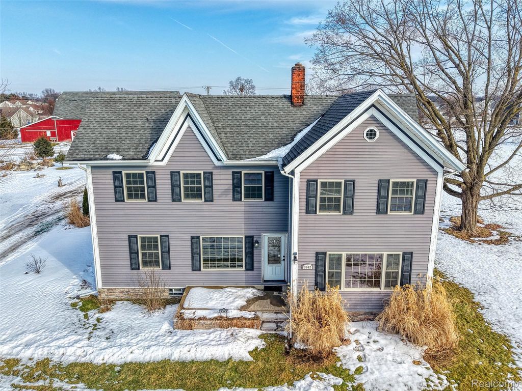 3342 Oak Grove Road, Howell township
