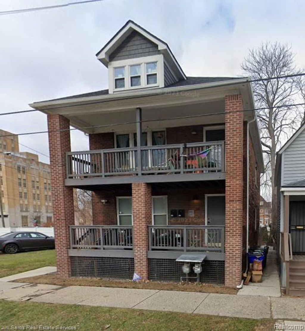 249 Custer Upper, Detroit city