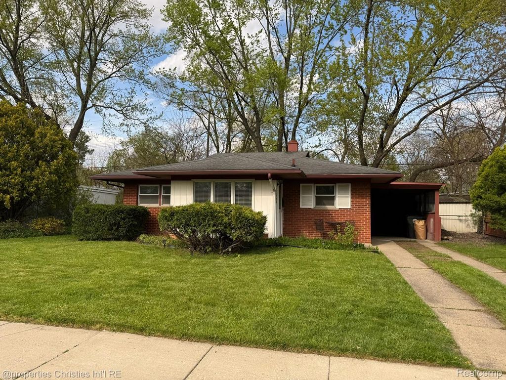 22000 Sunset Boulevard, Oak Park city