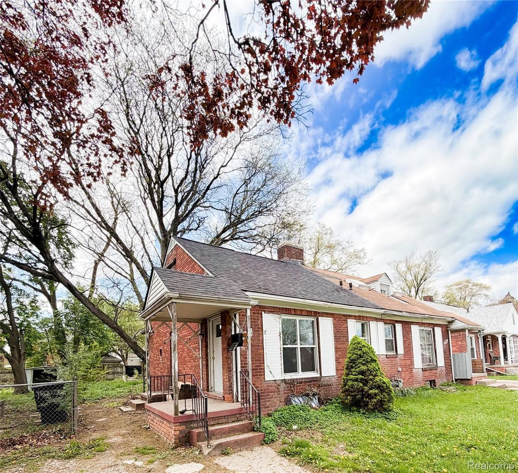 15815 Evergreen Road, Detroit city