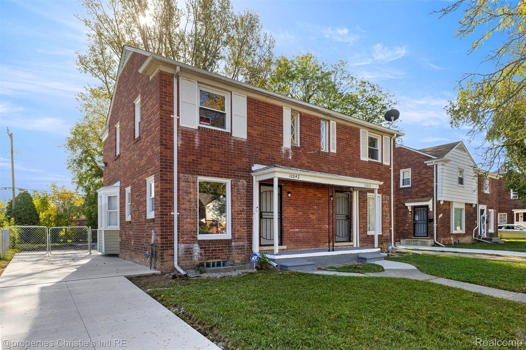 10842 Nottingham, Detroit city