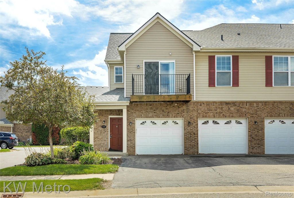 10130 Ridge Run Street, Howell