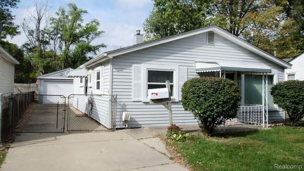 27791 Groveland Street, Madison Heights city