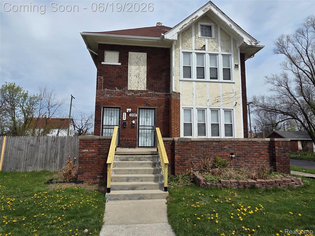 1998 E Grand Boulevard, Detroit city