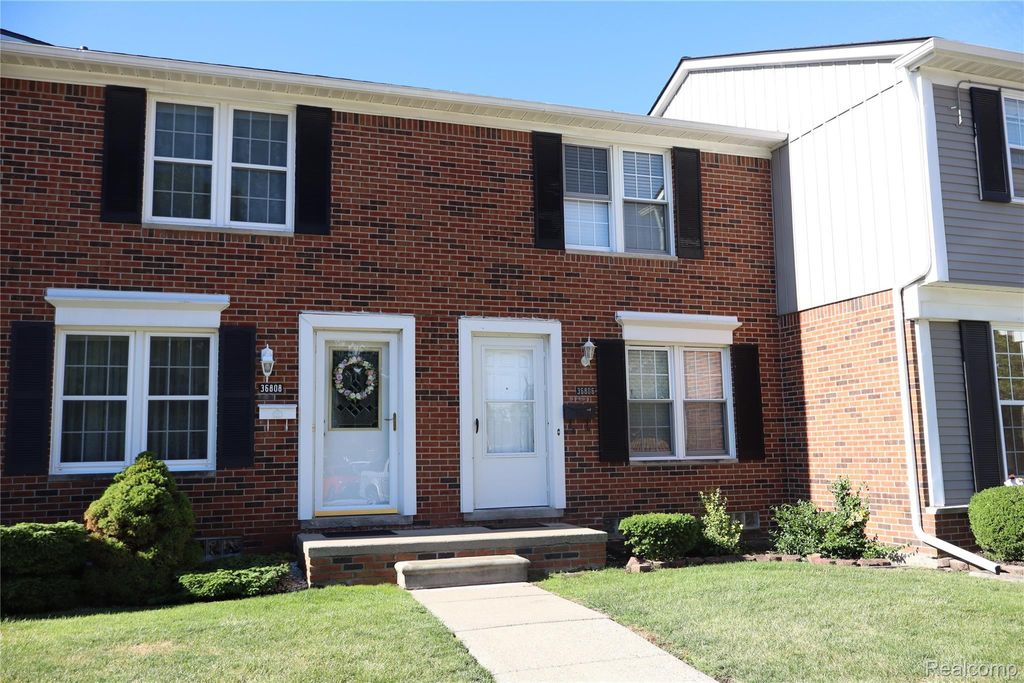 36806 Park Place Drive, Sterling Heights