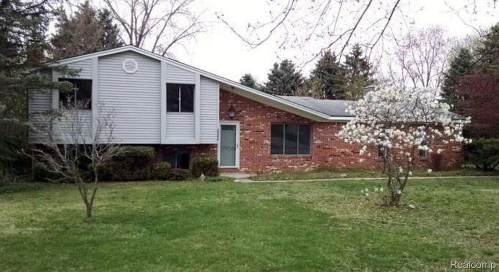 4544 Hillview Shores, Independence charter township