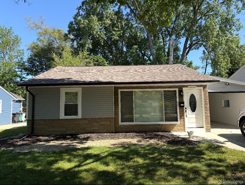 10100 Saratoga Street, Oak Park city
