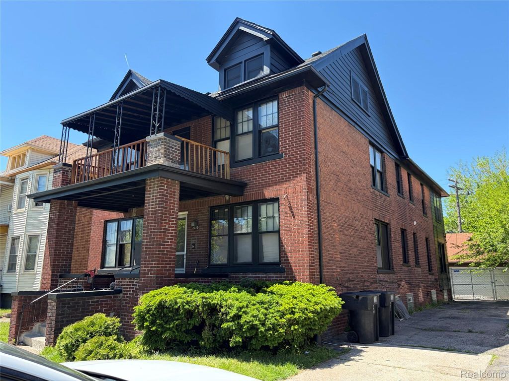 2020 Clements Street, Detroit city