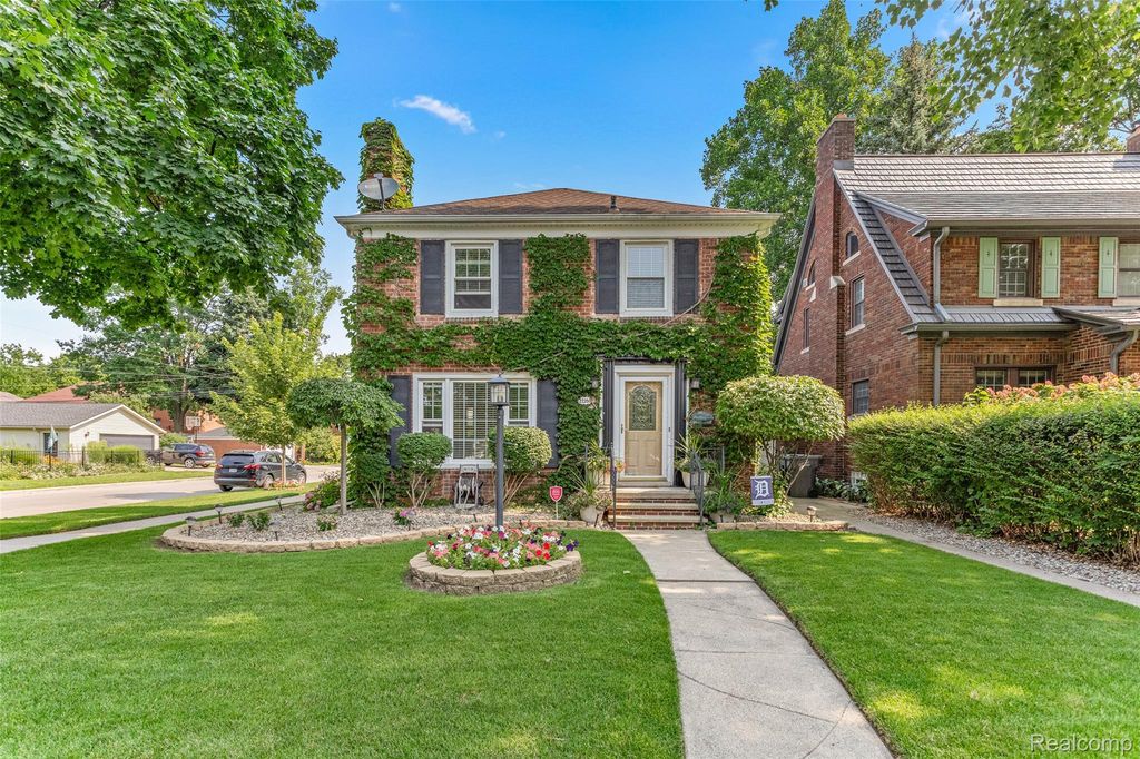 22260 Olmstead Street, Dearborn city