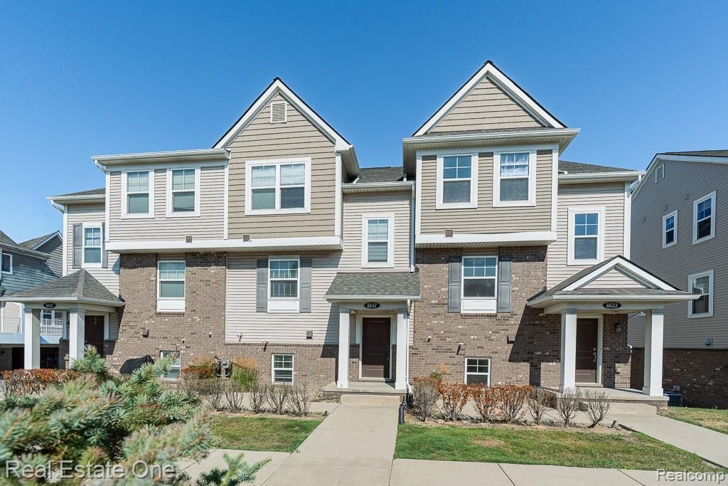 4637 Bradley Circle, Troy