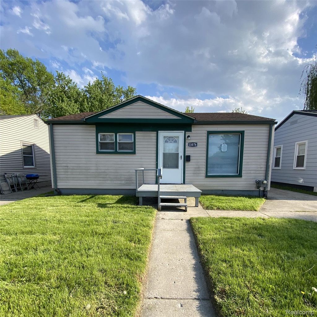 11076 Hudson Avenue, Warren city