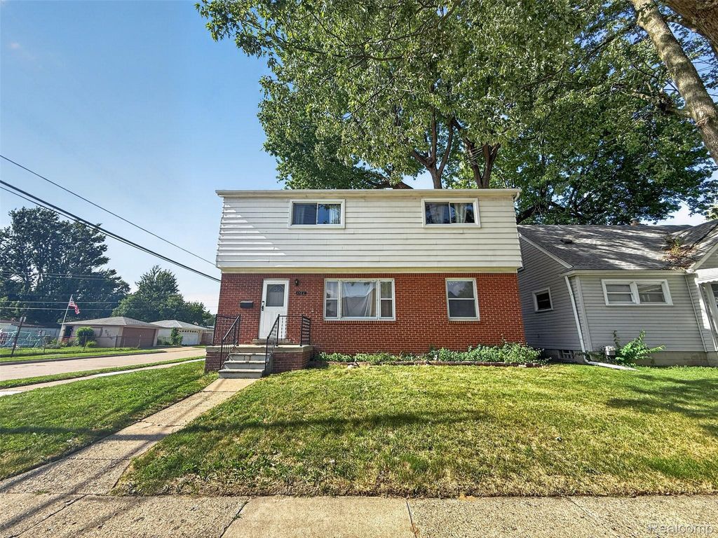 1705 E Granet Avenue, Hazel Park city
