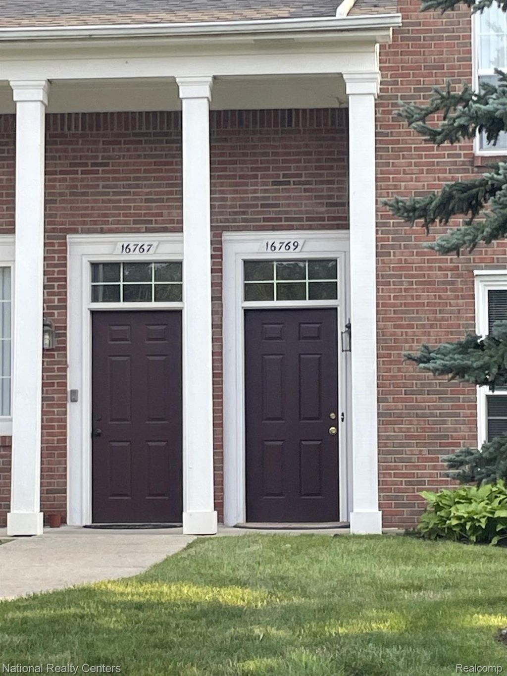 16769 Carriage Way, Northville