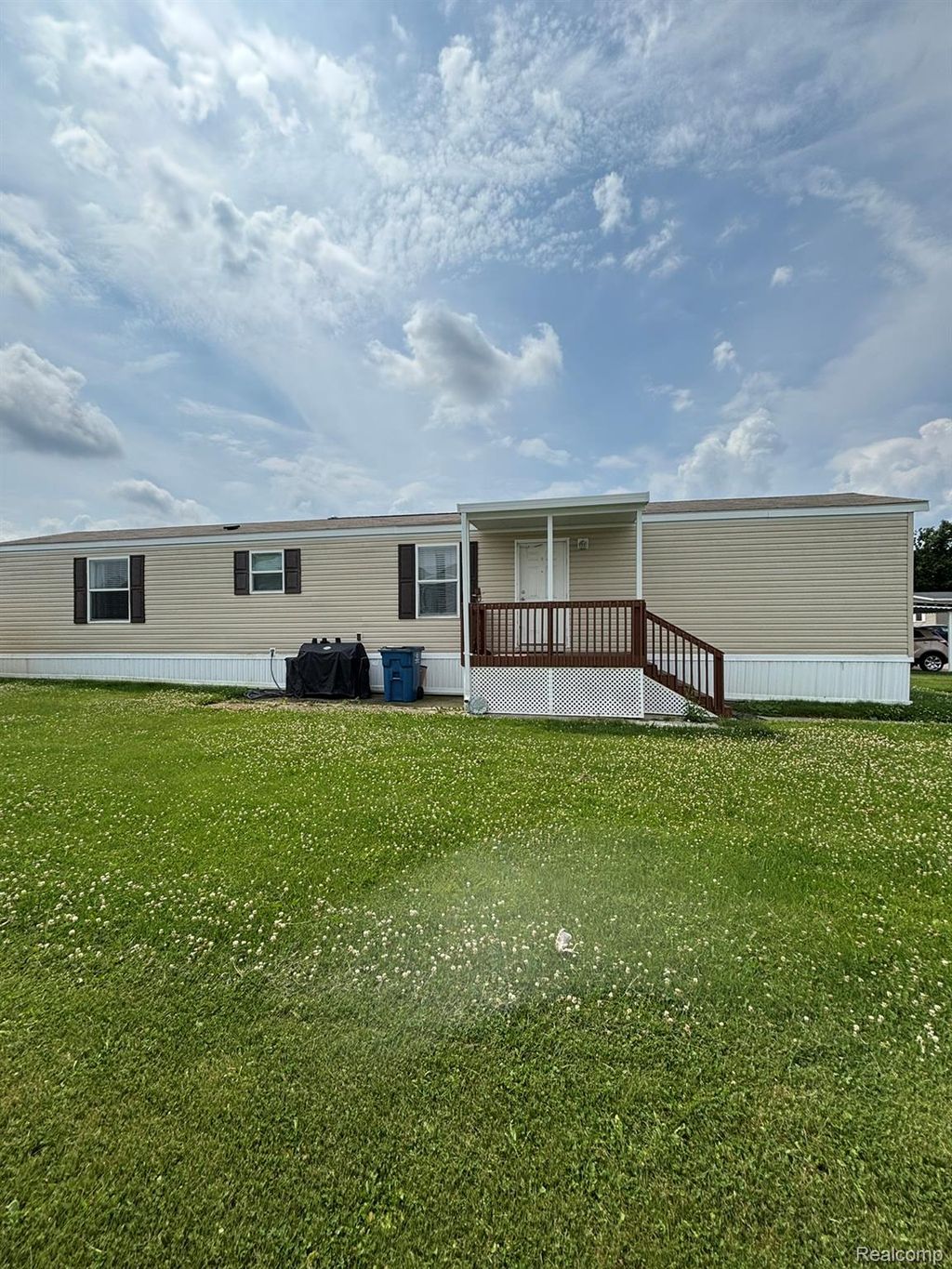 220 Pheasant Lane, Grand Blanc charter township
