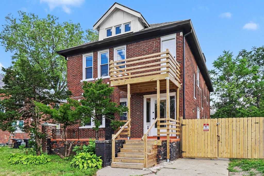 2733 Elmhurst Street, Detroit city
