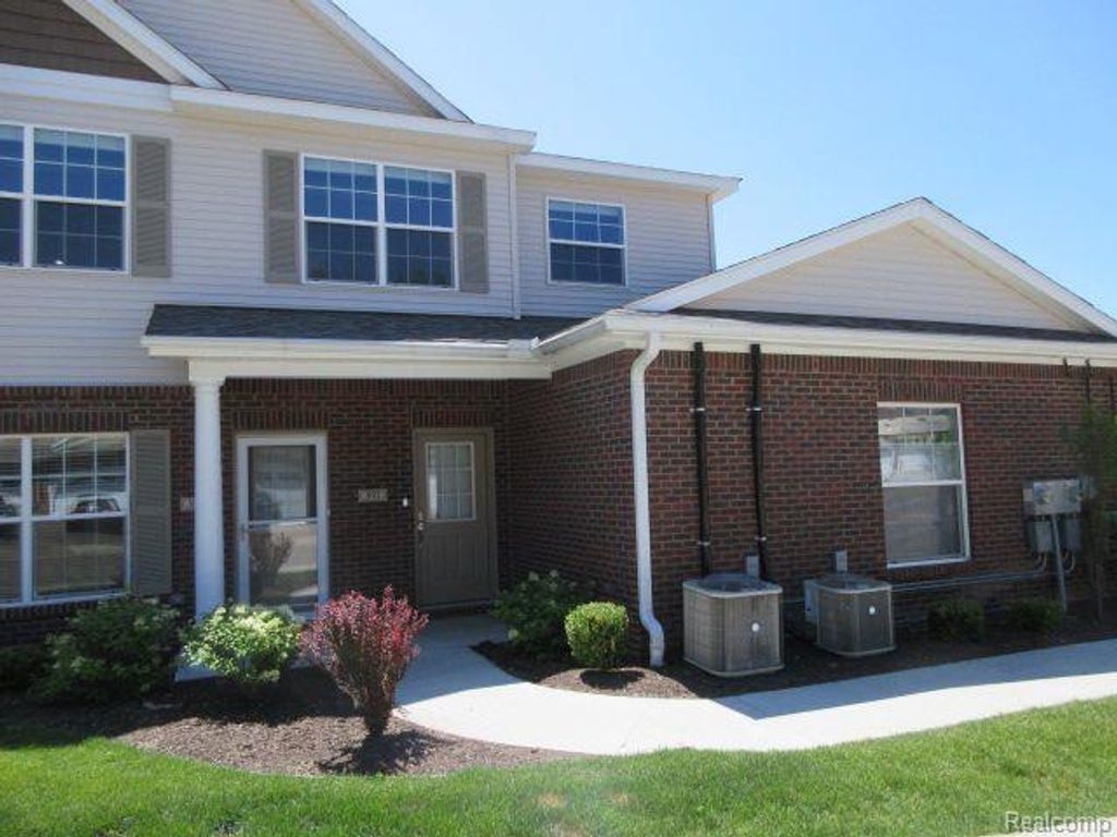 891 Watercress Lane, Fenton city