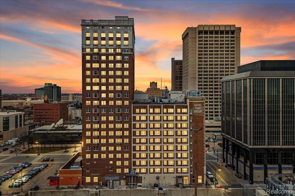 525 W Lafayette Boulevard C21, Detroit